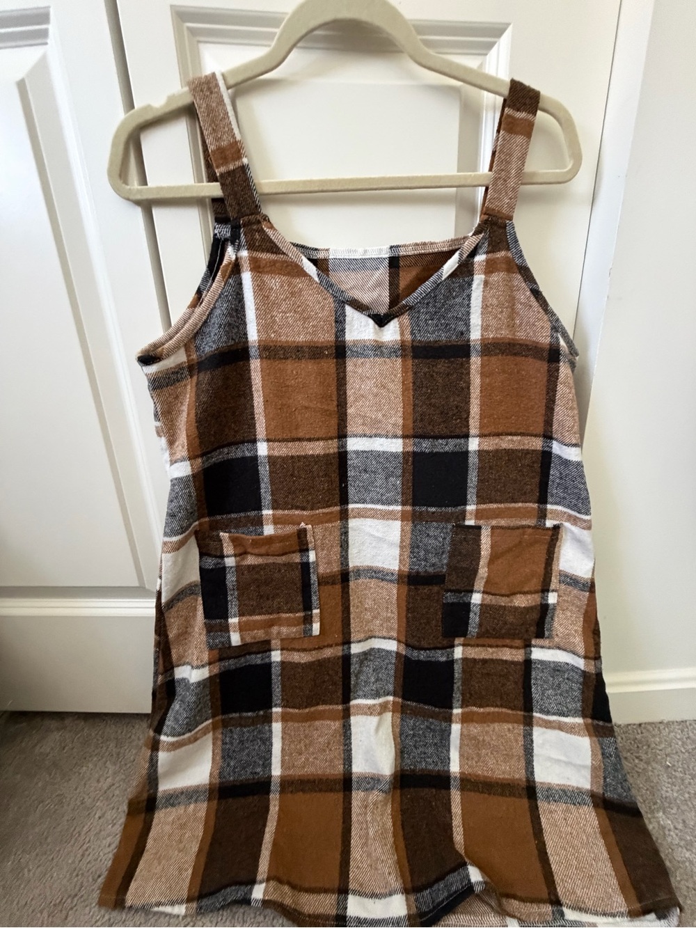 Plaid Sleeveless Knit Dress in Brown and Cream
